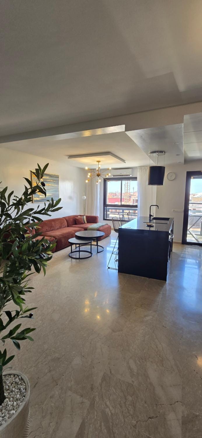 Communal lounge/ TV room, TV and multimedia, Living room, Dining area