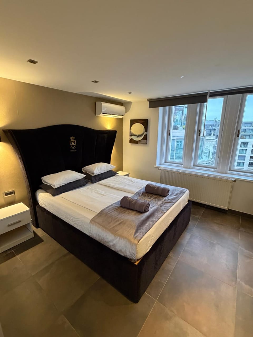 Bed, Photo of the whole room
