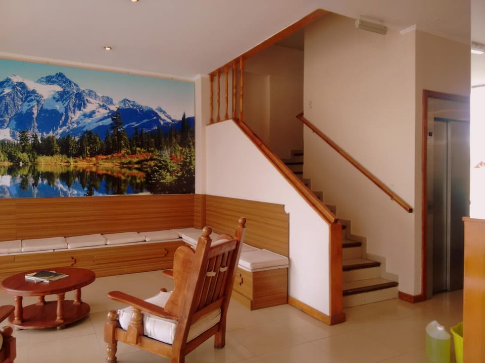 Living room, Lobby or reception