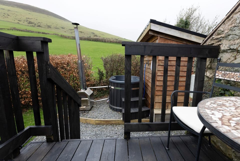 Natural landscape, Garden, Hot Tub, View (from property/room), Balcony/Terrace, Mountain view