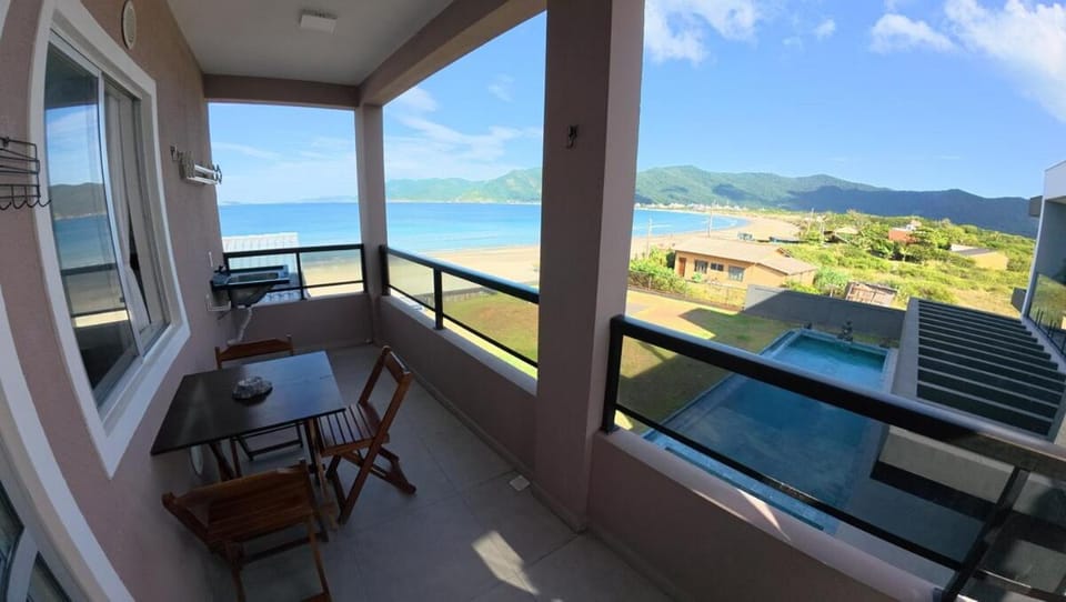 Residencial Mariano 6 - Vista para praia e Mar Apartment in Florianopolis