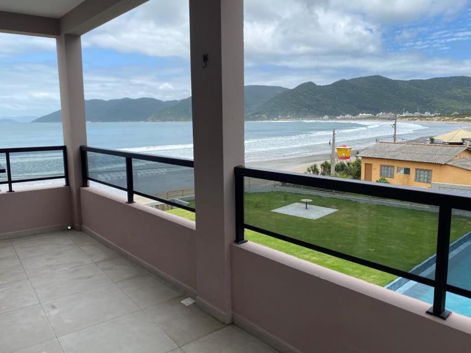 Residencial Mariano 6 - Vista para praia e Mar Apartment in Florianopolis
