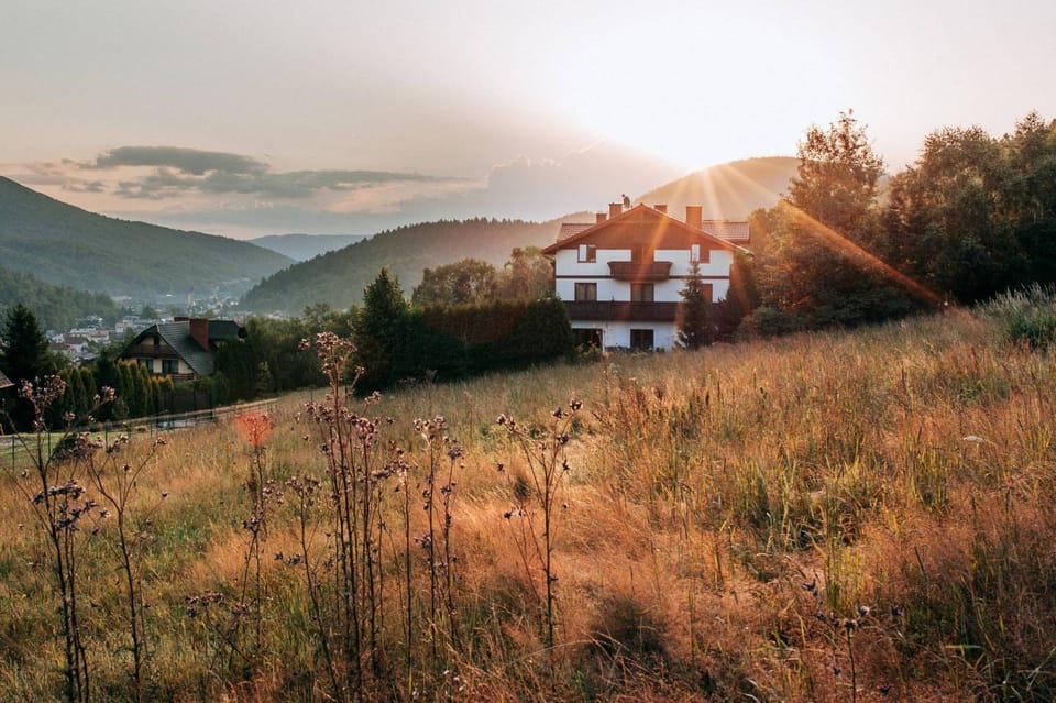 Property building, Neighbourhood, Natural landscape, Hiking, Sunrise