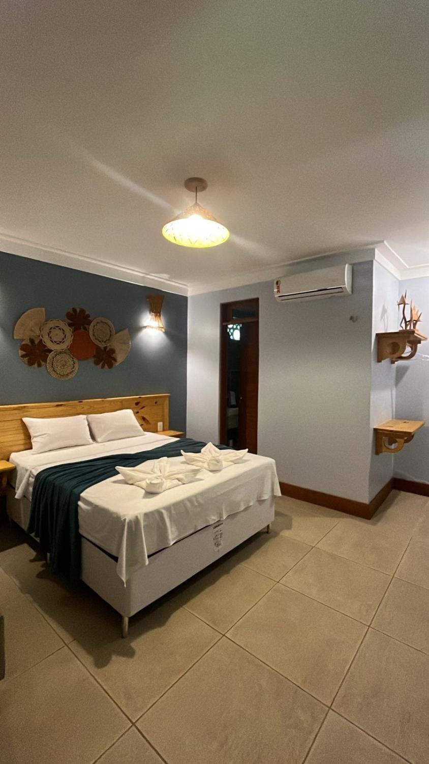 Bed, Photo of the whole room, Bedroom, air conditioner