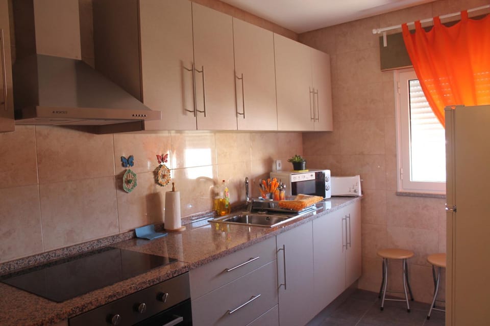 Hospedaria Da Barragem Bed and Breakfast in Santarém District, Portugal