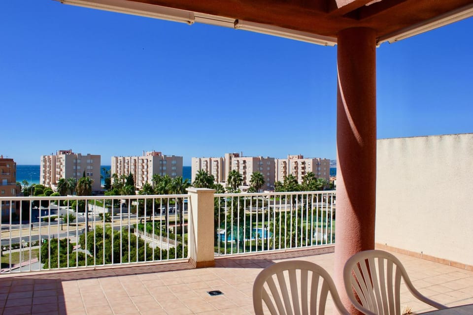 Espectacular Ático con Parking y Terraza con BBQ Apartment in Costa Tropical