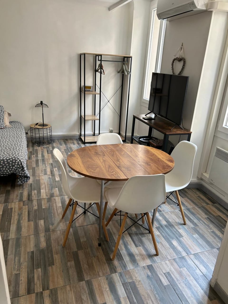 Living room, Photo of the whole room, Seating area, Dining area