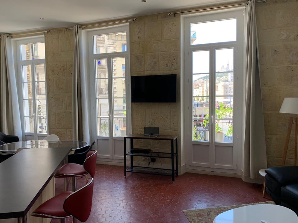 Living room, Lounge or bar