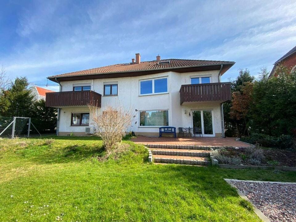 EXKLUSIVE Ferienwohnung mit Terasse und Garten in Einbeck, Zentrum! NEU!! Apartment in Lower Saxony, Germany