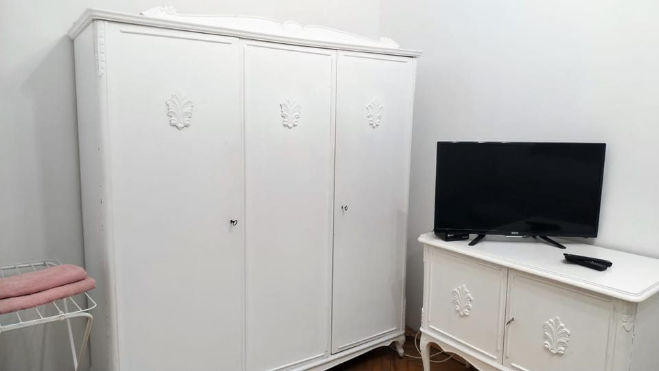 Bedroom, Area and facilities