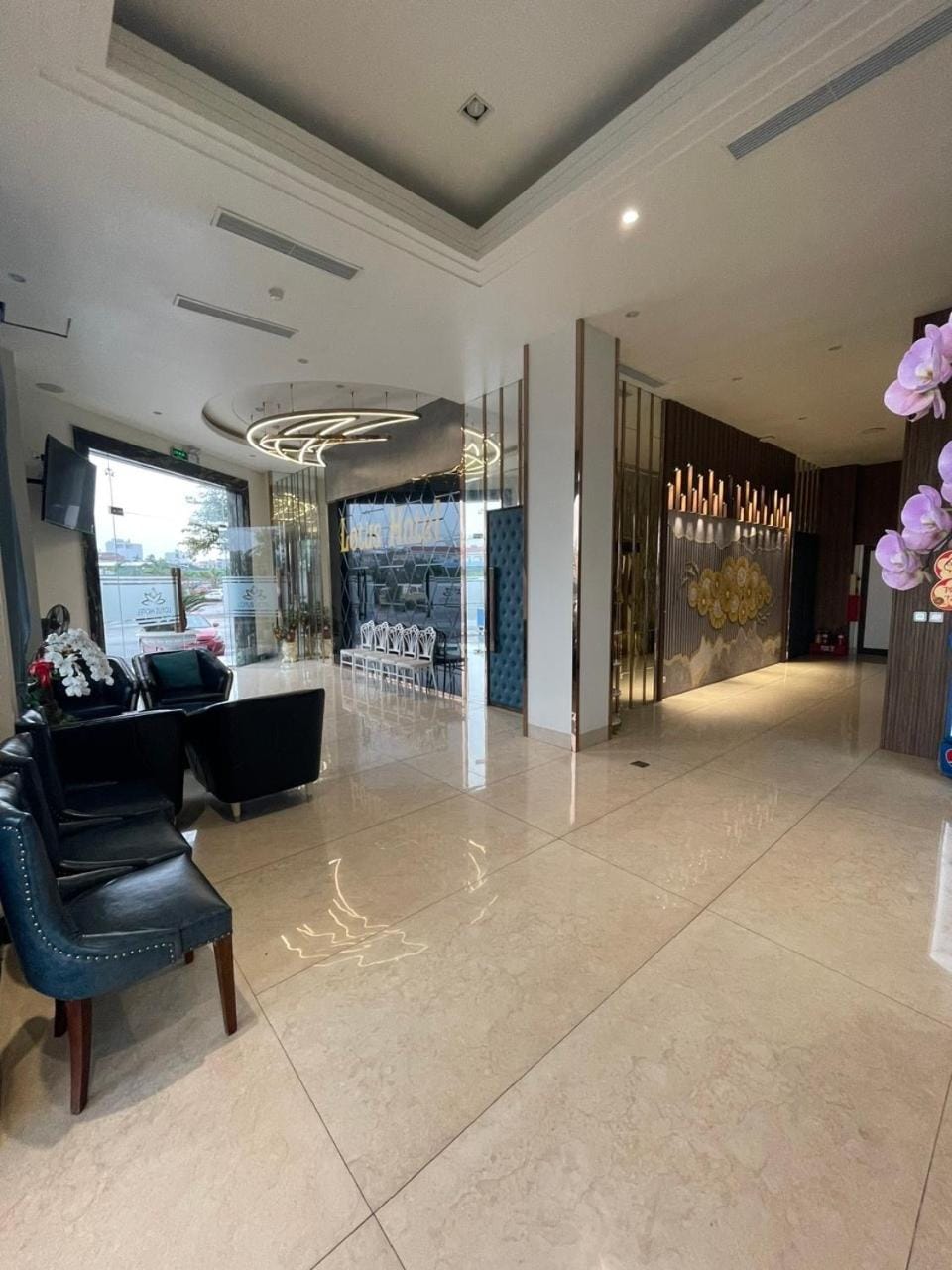Lobby or reception, concierge