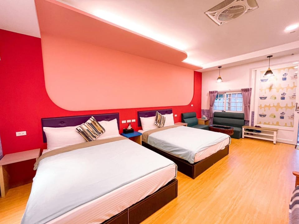 Bed, Photo of the whole room, Bedroom, air conditioner