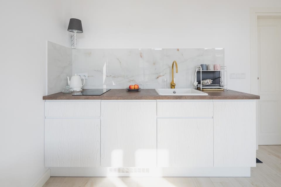 Kitchen or kitchenette, pet friendly, stove, kitchen