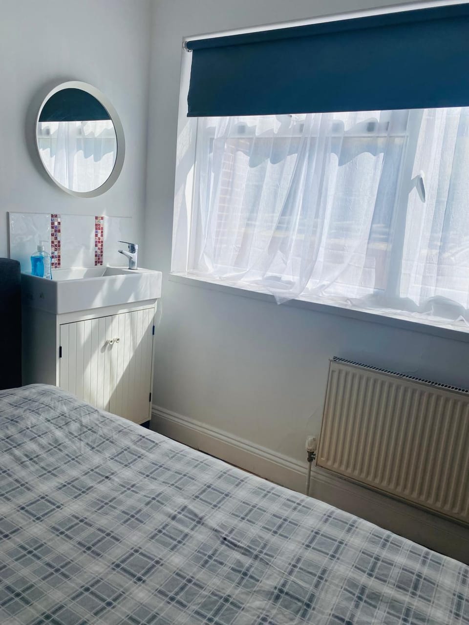 Circle Guest House Bed Only Bed and Breakfast in Southampton