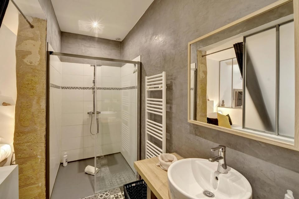 Shower, Other
