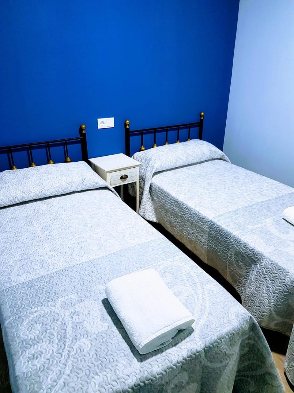 APARTAMENTOS LOS ÁLAMOS House in Valle del Jerte