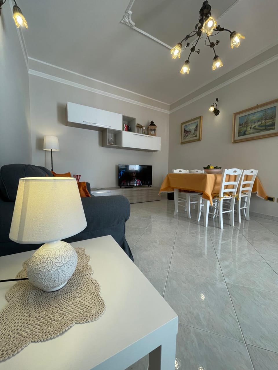 Living room, Dining area