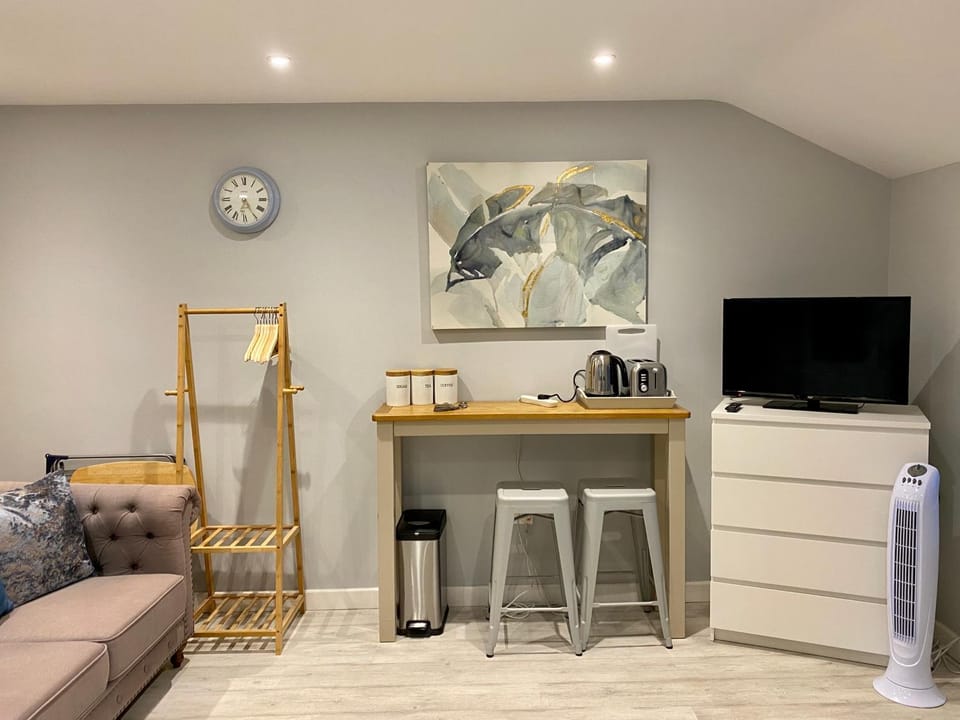 TV and multimedia, Seating area