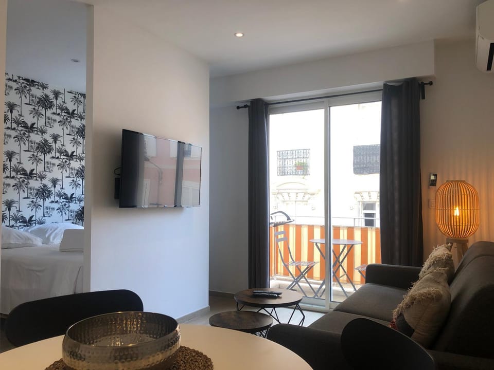 Living room, Dinner