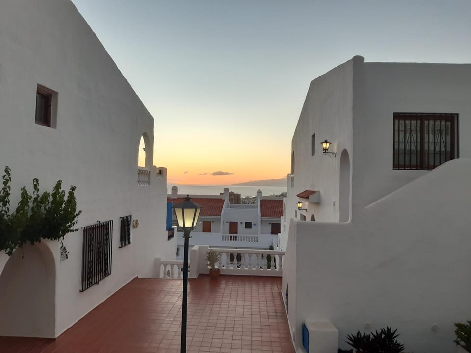 Sunny Tenerife, Los Cristianos, Studio Apartment in Los Cristianos