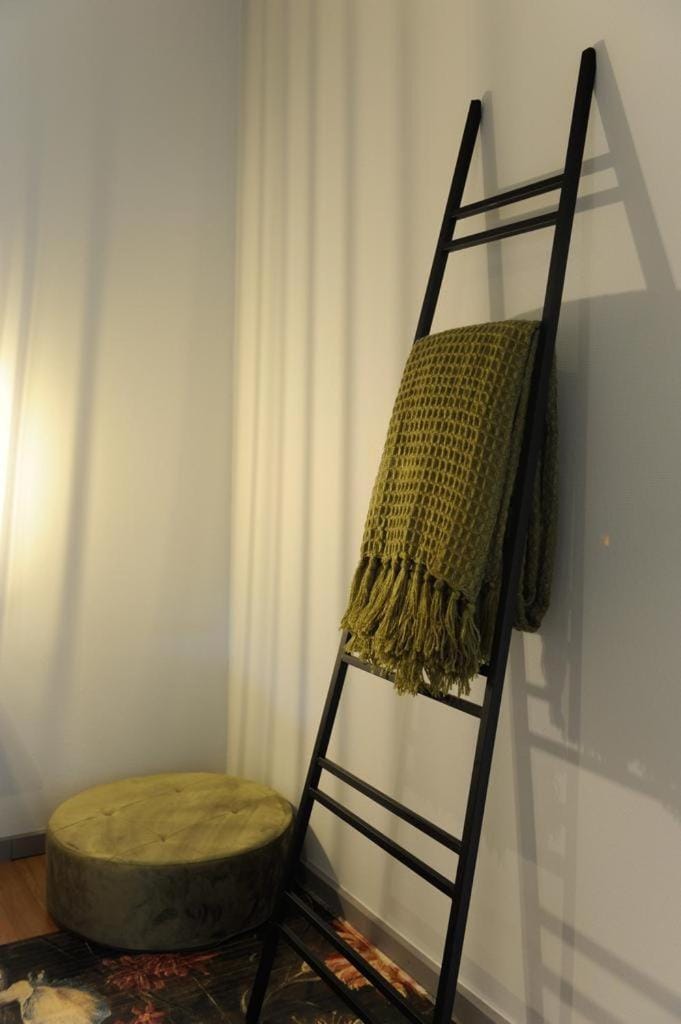 Prachtige chalet Wabi Sabi aan het water! Chalet in Flanders