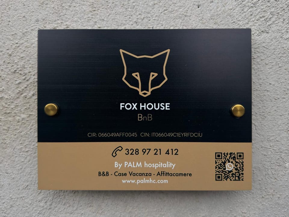 Property logo or sign, Logo/Certificate/Sign, Text overlay
