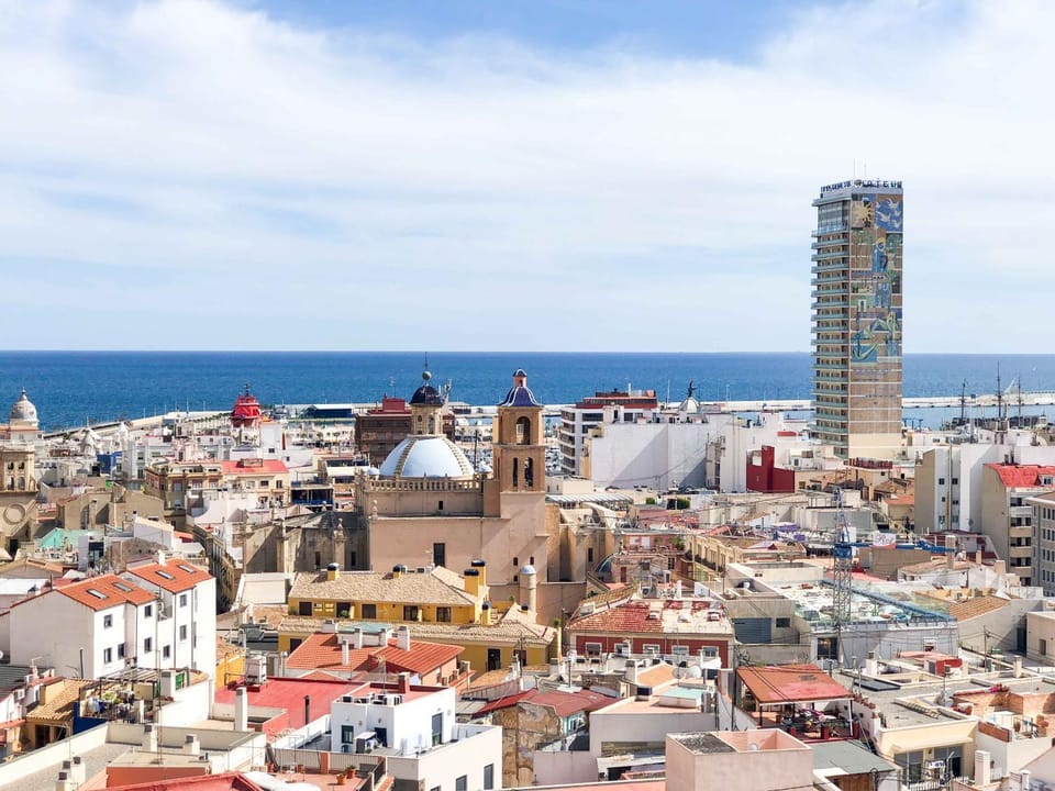 City view, Sea view