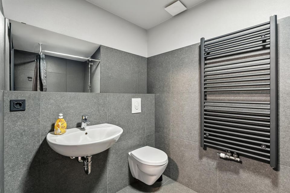 Toilet, Bathroom
