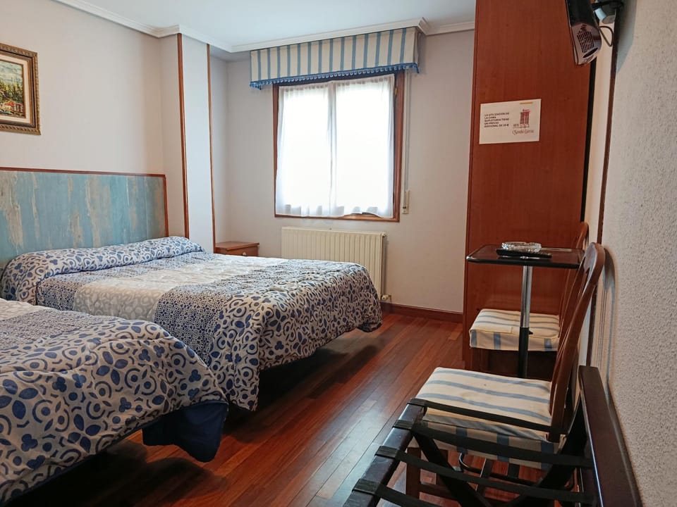 HOSTAL SANCHO GARCIA Bed and Breakfast in Cantabria
