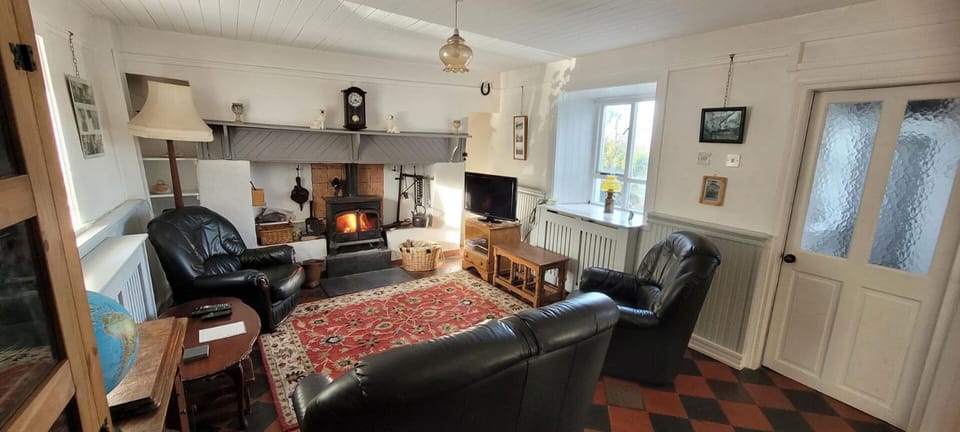 Quarvue Farmhouse, Unique house with views of Mournes and Cooleys House in Louth, Co. Louth, Ireland