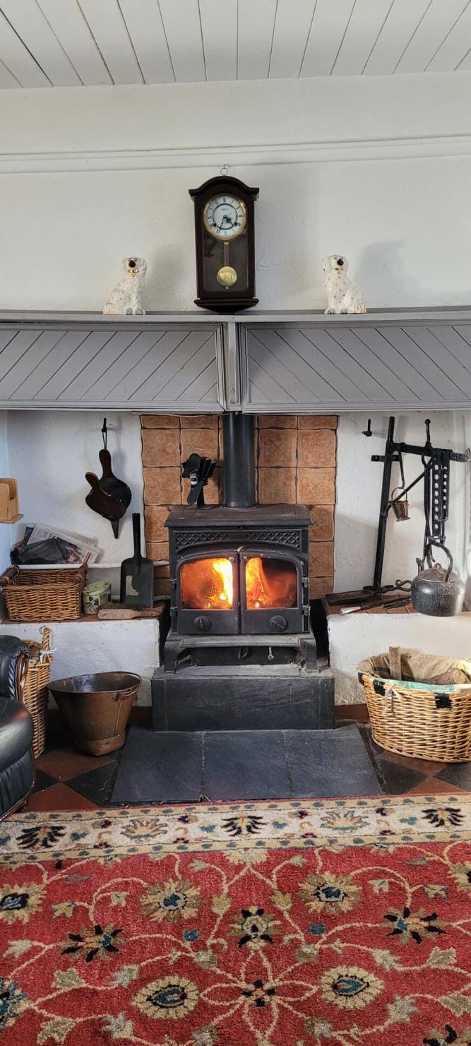 Quarvue Farmhouse, Unique house with views of Mournes and Cooleys House in Louth, Co. Louth, Ireland