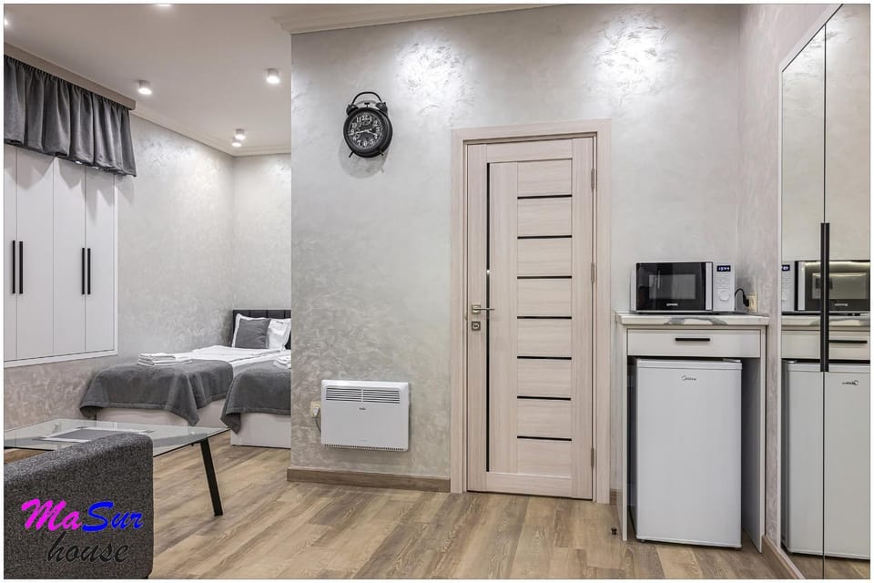 Bed, Kitchen or kitchenette, Photo of the whole room, minibar, wardrobe