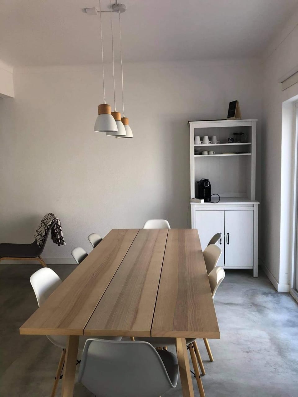 Coffee/tea facilities, Living room, Seating area, Dining area