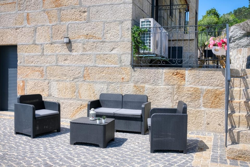Cantinho d'Alcácer House in Viana do Castelo District, Portugal