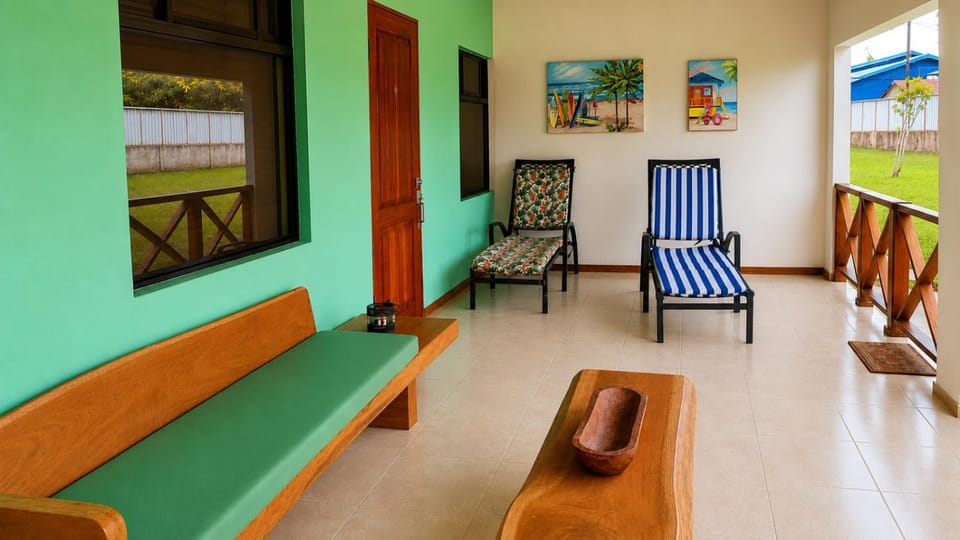 Tropical Haus CR - La Central Apartment in Puntarenas Province