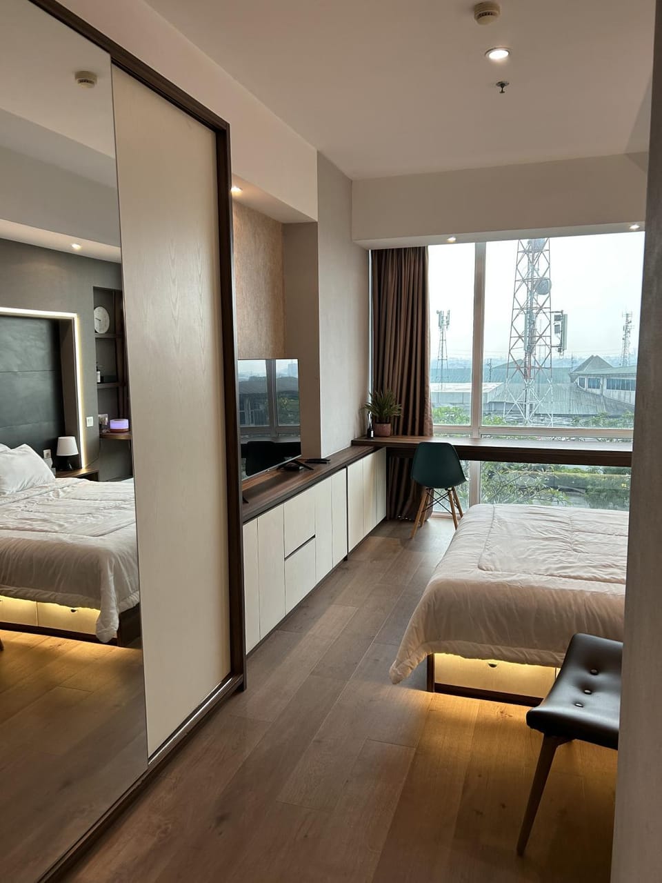 Photo of the whole room