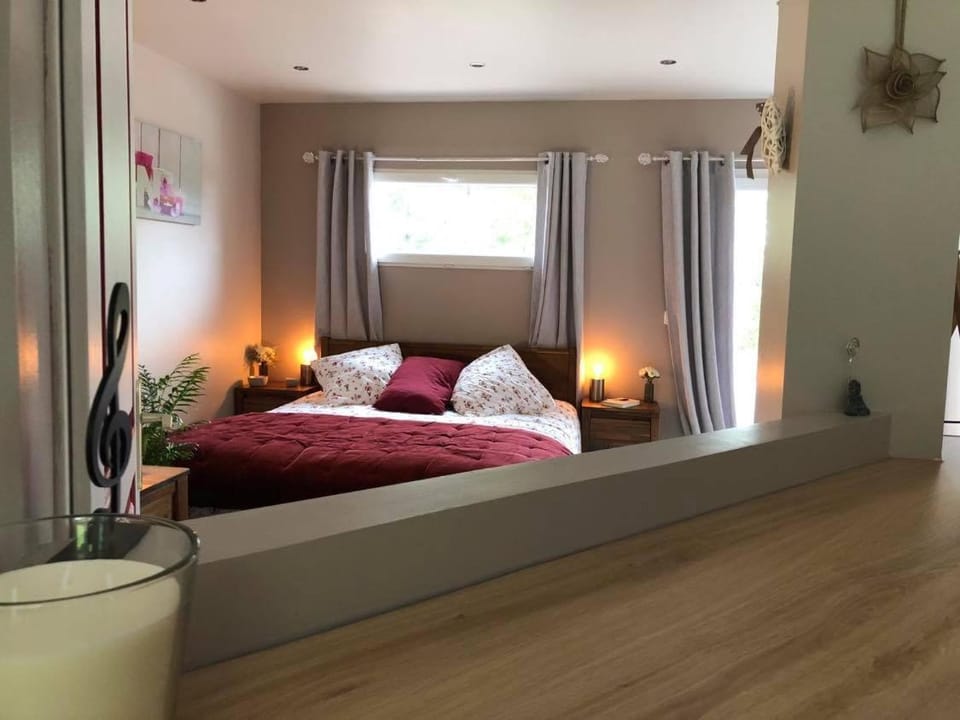 La suite des charmelines Bed and Breakfast in Normandy