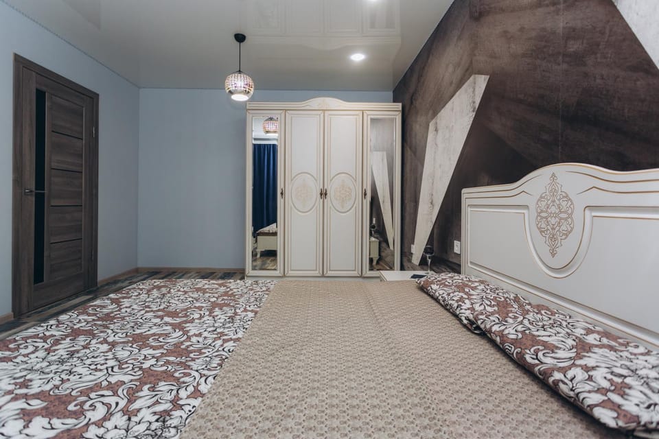De LUXE Apartments Illinskaya 2 floor Apartment in Ukraine