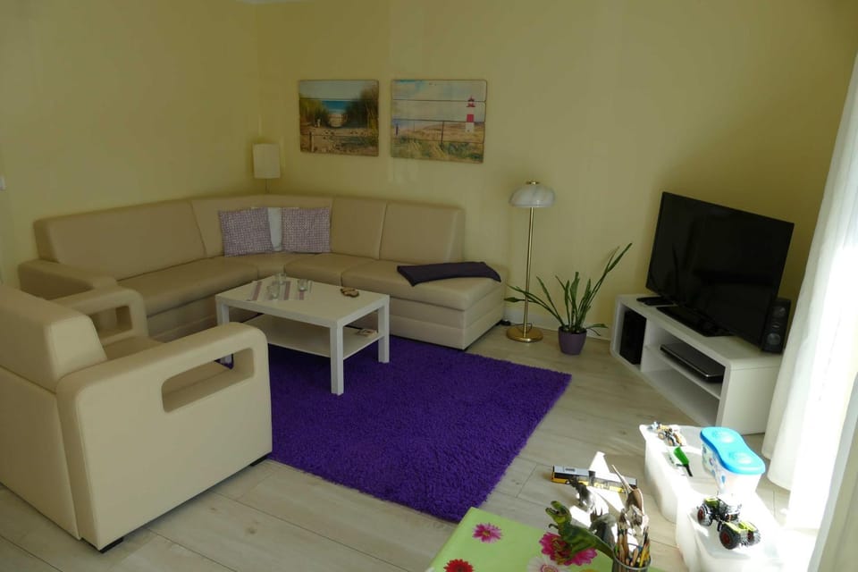 TV and multimedia, Decorative detail, Seating area