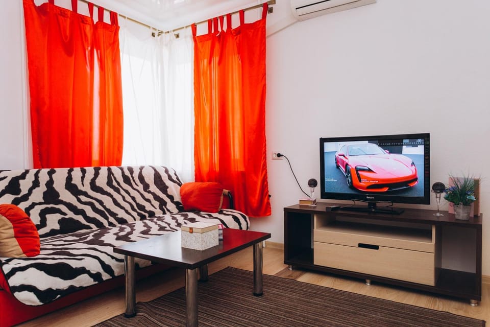 Apart-hotel on Street Kharkovskaya 9 floor Apartment in Ukraine
