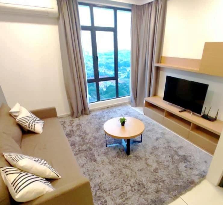 Suites at 1Tebrau Apartment in Johor Bahru