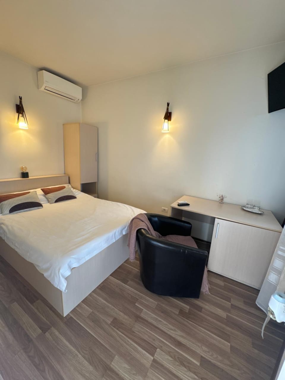 Pensiunea Drobeta Bed and Breakfast in Serbia