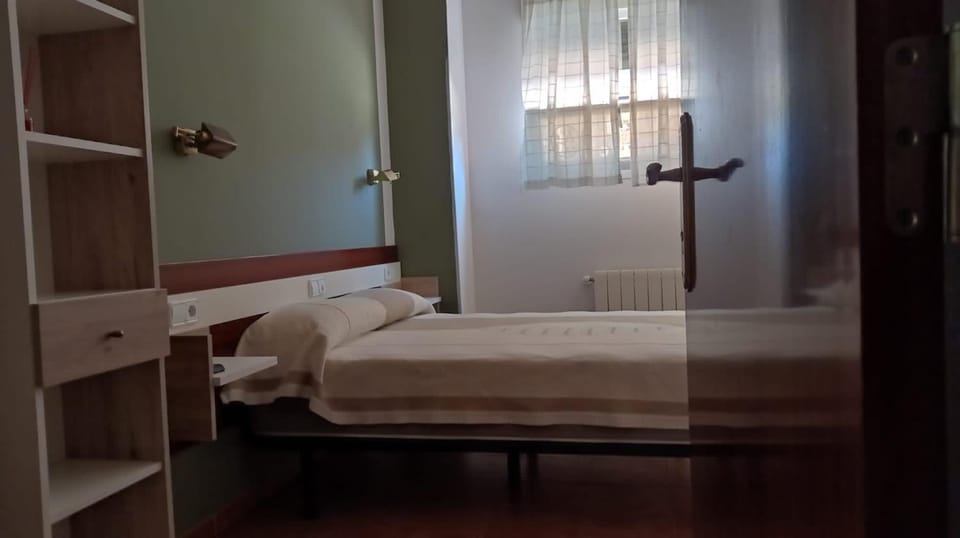 Alojamiento Numancia Pensión Bed and Breakfast in Burgos