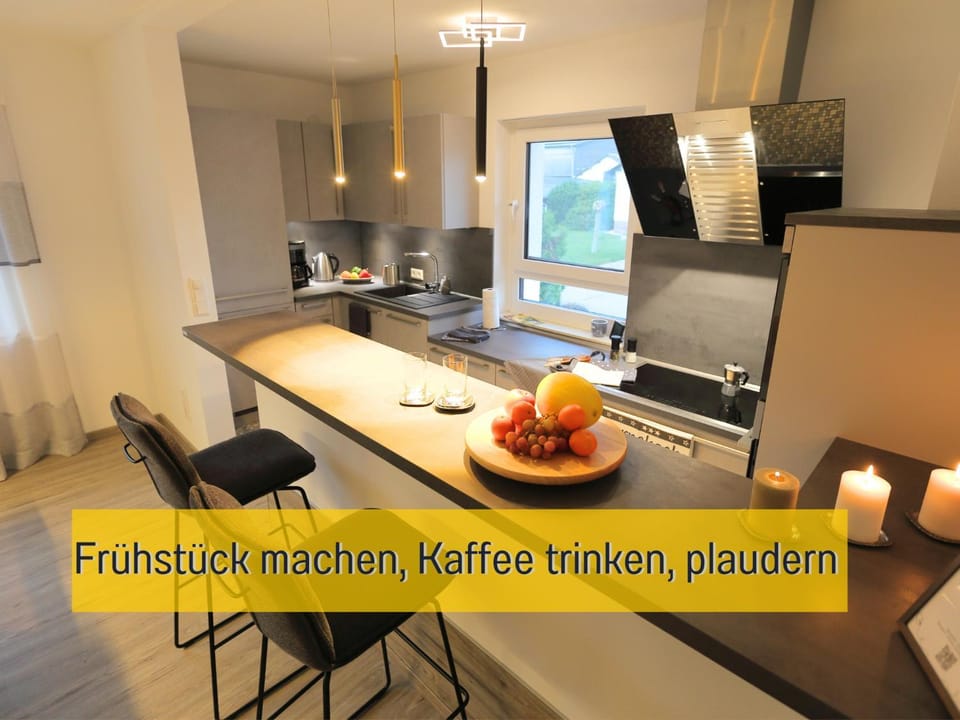 Kitchen or kitchenette, Communal kitchen, stove, stove, towels, towels, kitchen, kitchen