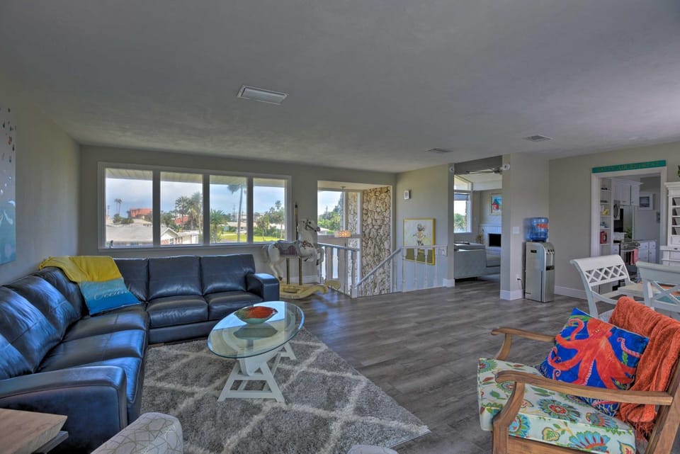 Eclectic Escape w/ Pool: Walk to Ormond Beach House in Ormond Beach