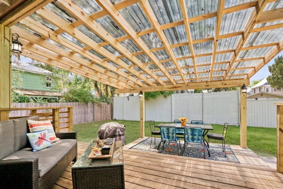 Eclectic Beauty, Heart of Downtown St Aug House in Saint Augustine