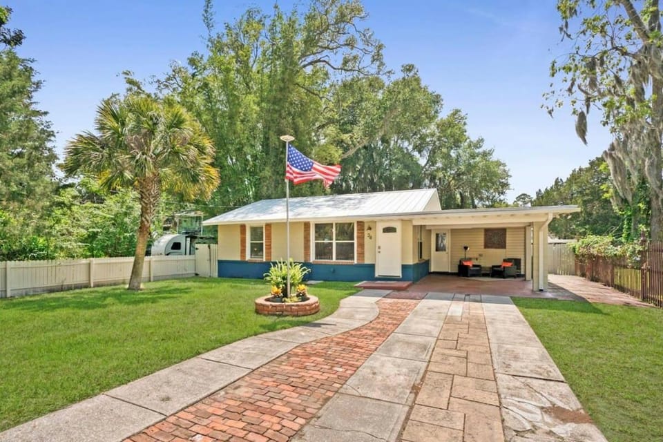 Eclectic Beauty, Heart of Downtown St Aug House in Saint Augustine