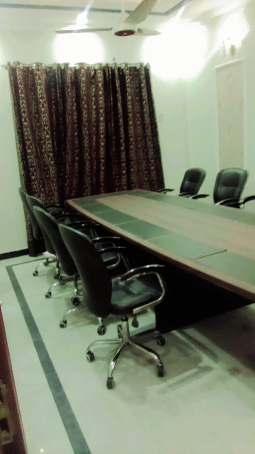 Guest House & Apartments Johar Town near Emporium & Expo Bed and Breakfast in Lahore