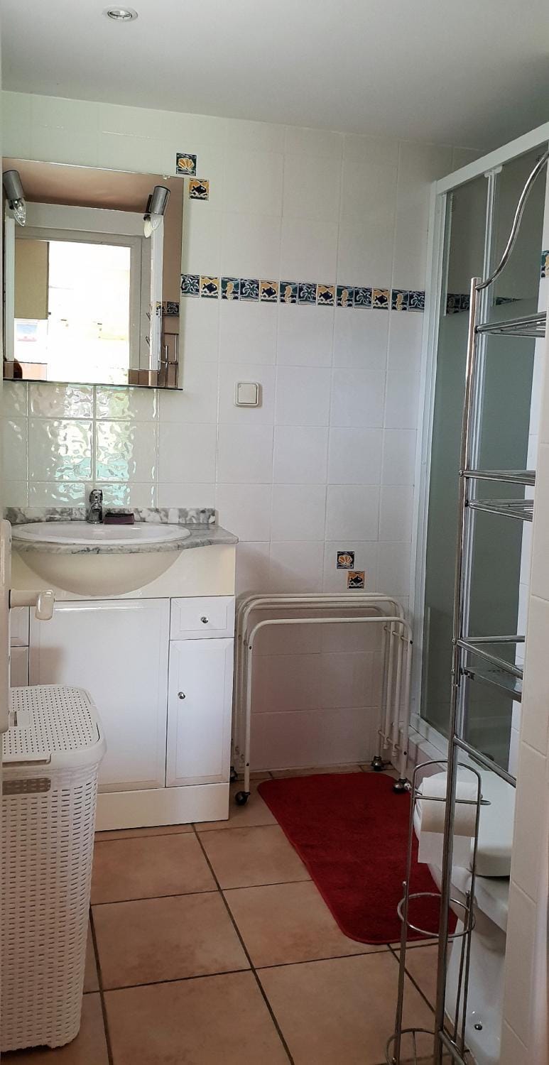 Shower, Bathroom