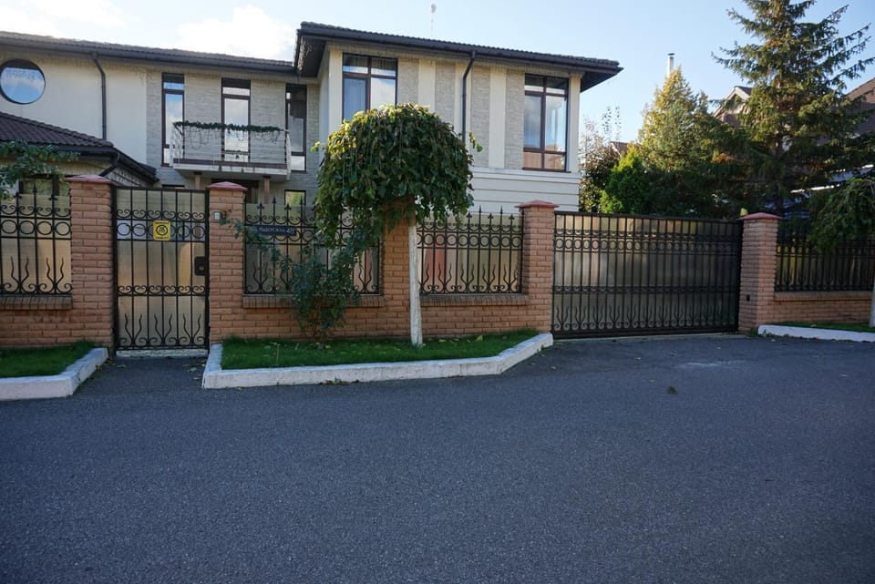 Facade/entrance, Off site, Day, Autumn